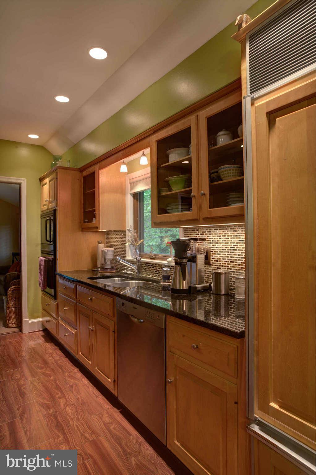 5803 Bent Twig Road McLean, VA 22101 - Photo 10 of 30 Kitchen