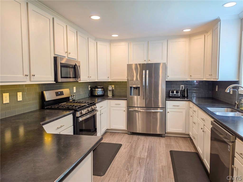 9940 Elpis Road Vienna, NY 13316 - Photo 5 of 38