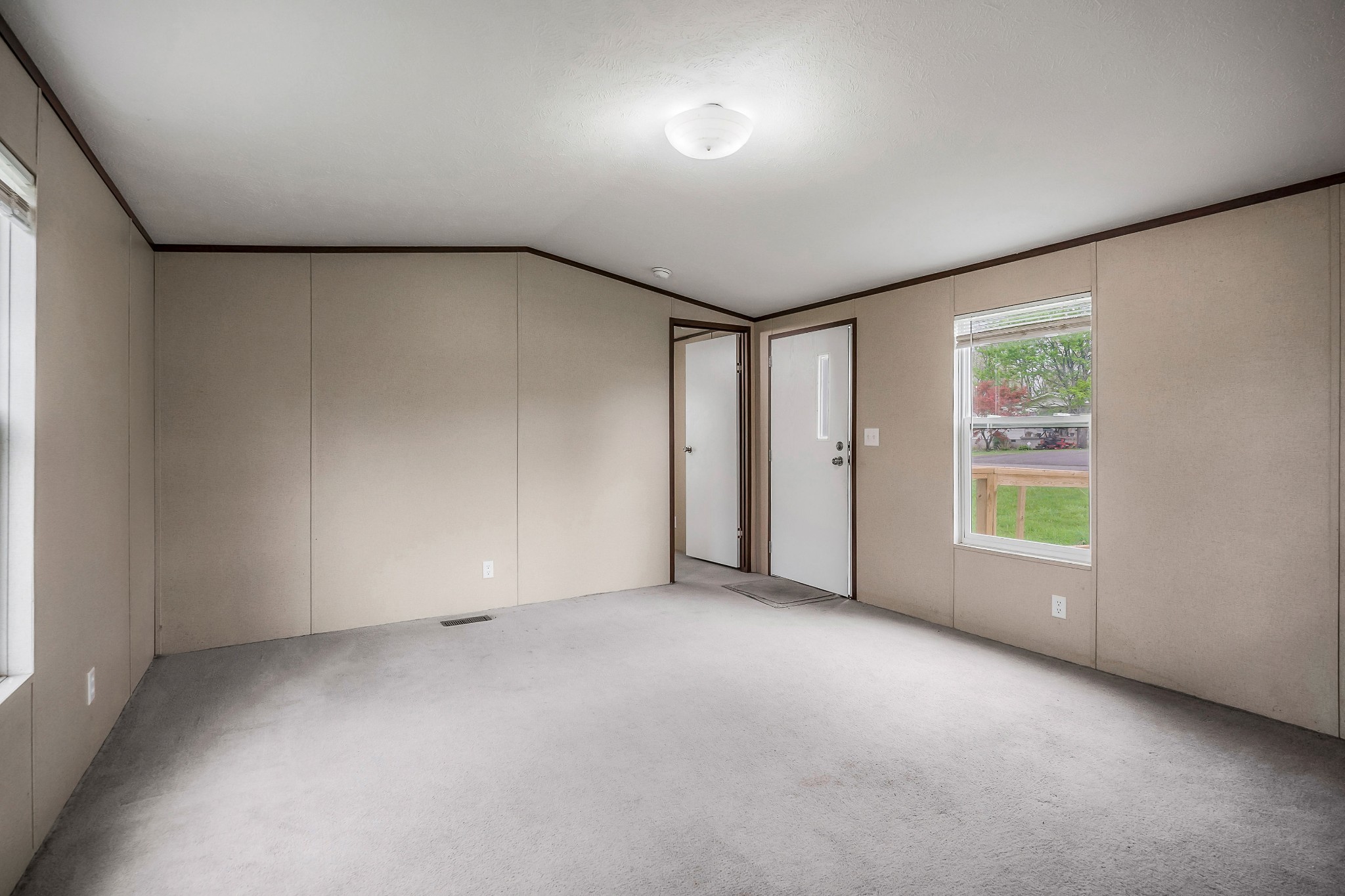 285 Toad Road Dowelltown, TN 37059 - Photo 14 of 31 an empty room with windows