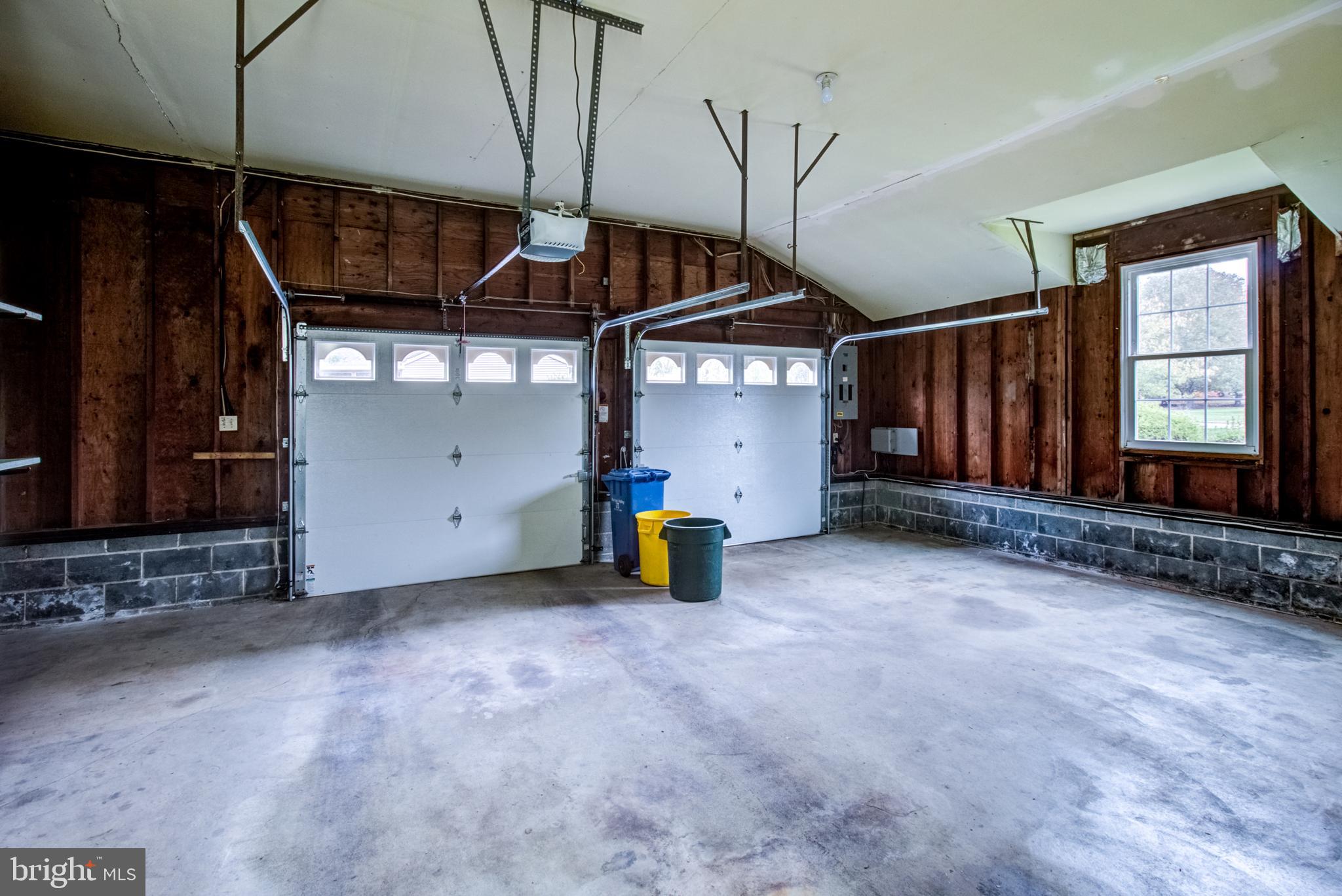 111 Palmer Road Pennington, NJ 08534 - Photo 11 of 35 spacious two car garage