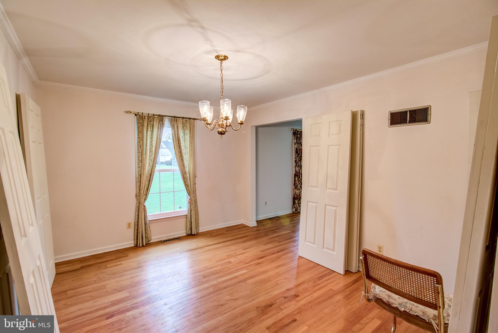 111 Palmer Road Pennington, NJ 08534 - Photo 18 of 35 dining room