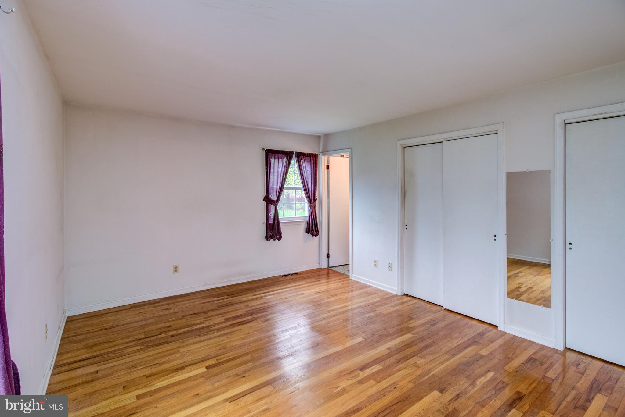 111 Palmer Road Pennington, NJ 08534 - Photo 27 of 35 master bedroom
