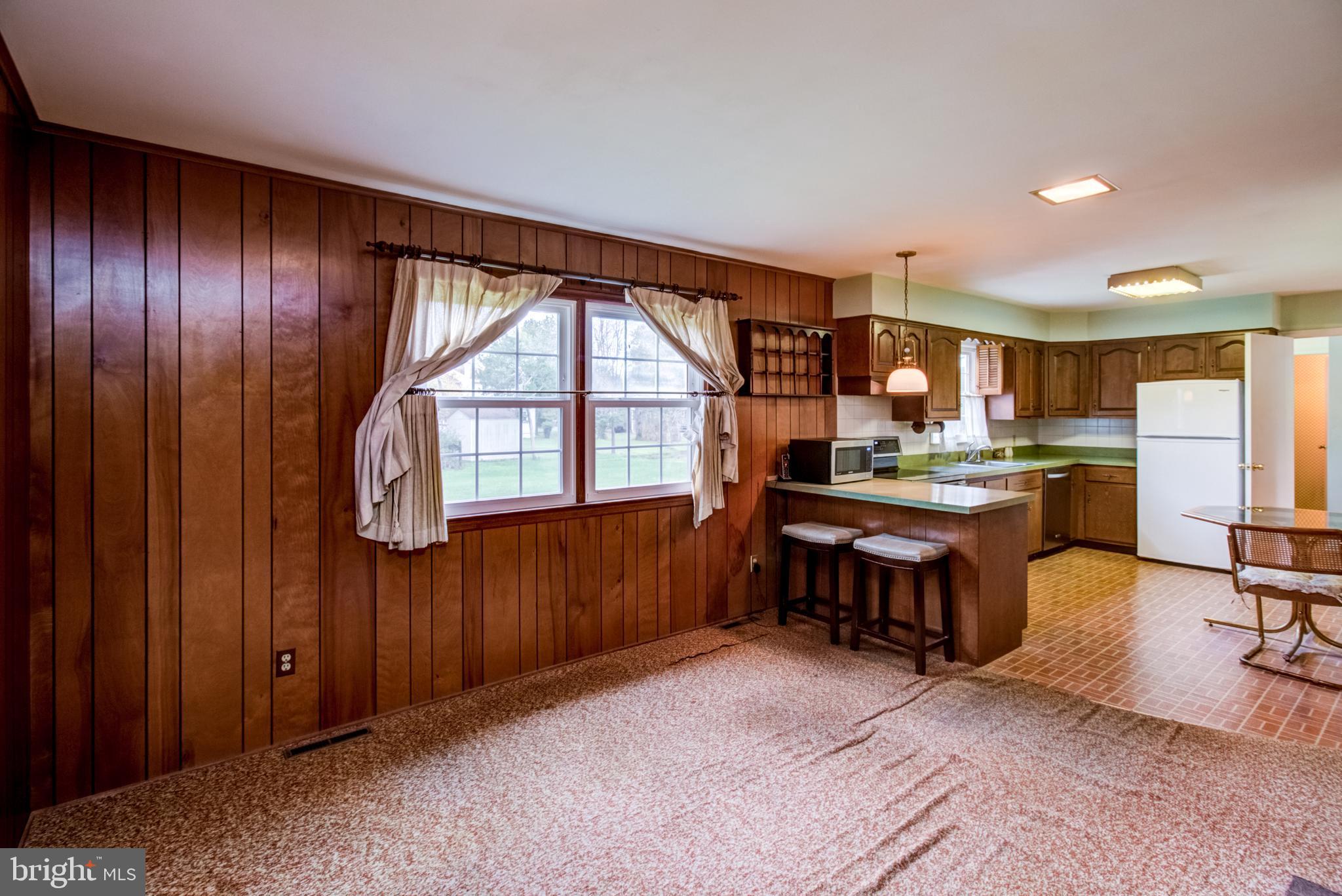 111 Palmer Road Pennington, NJ 08534 - Photo 9 of 35 Gallery Image 9