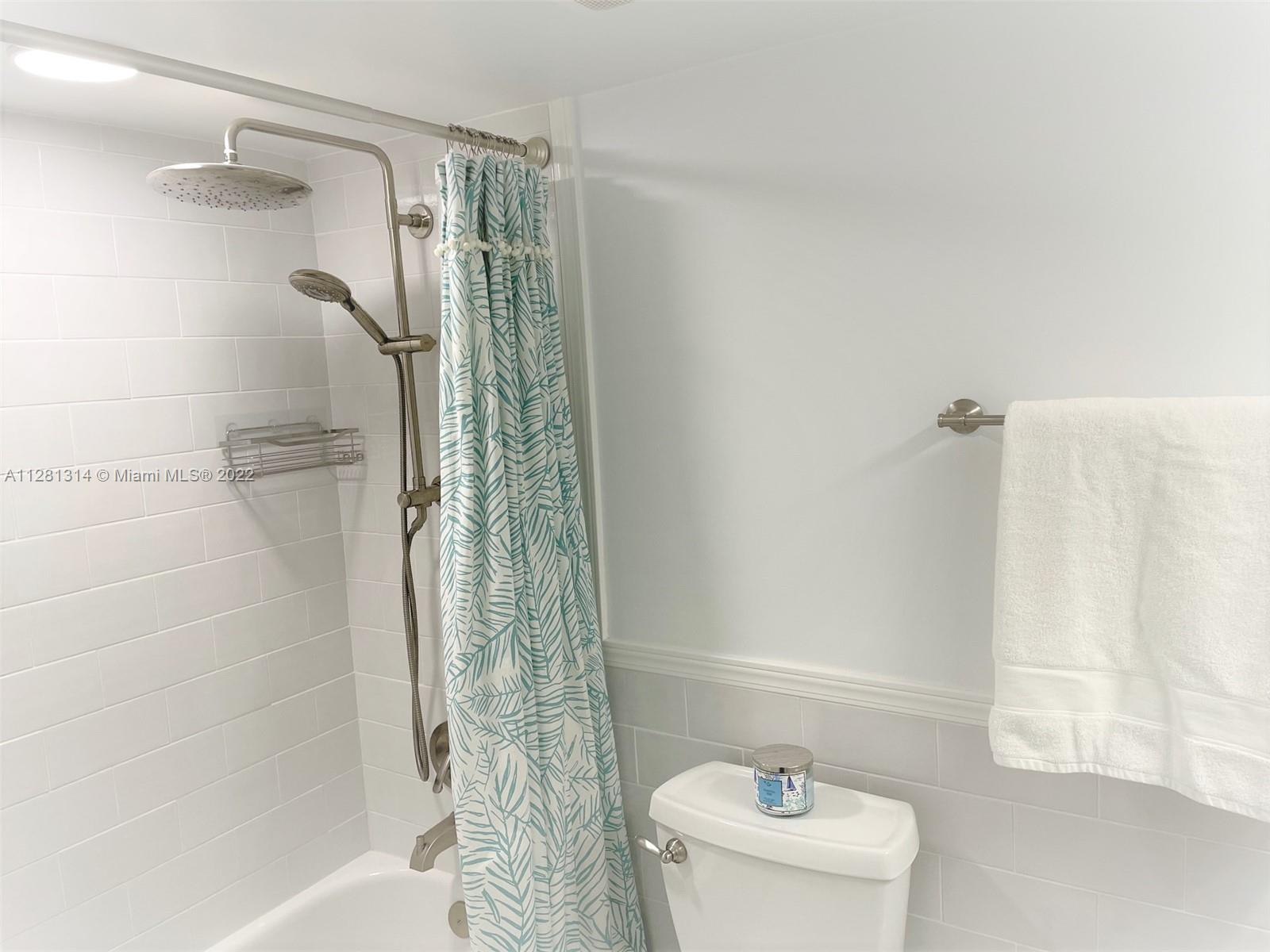 5161 Collins Avenue, Unit 404 Miami Beach, FL 33140 - Photo 12 of 59