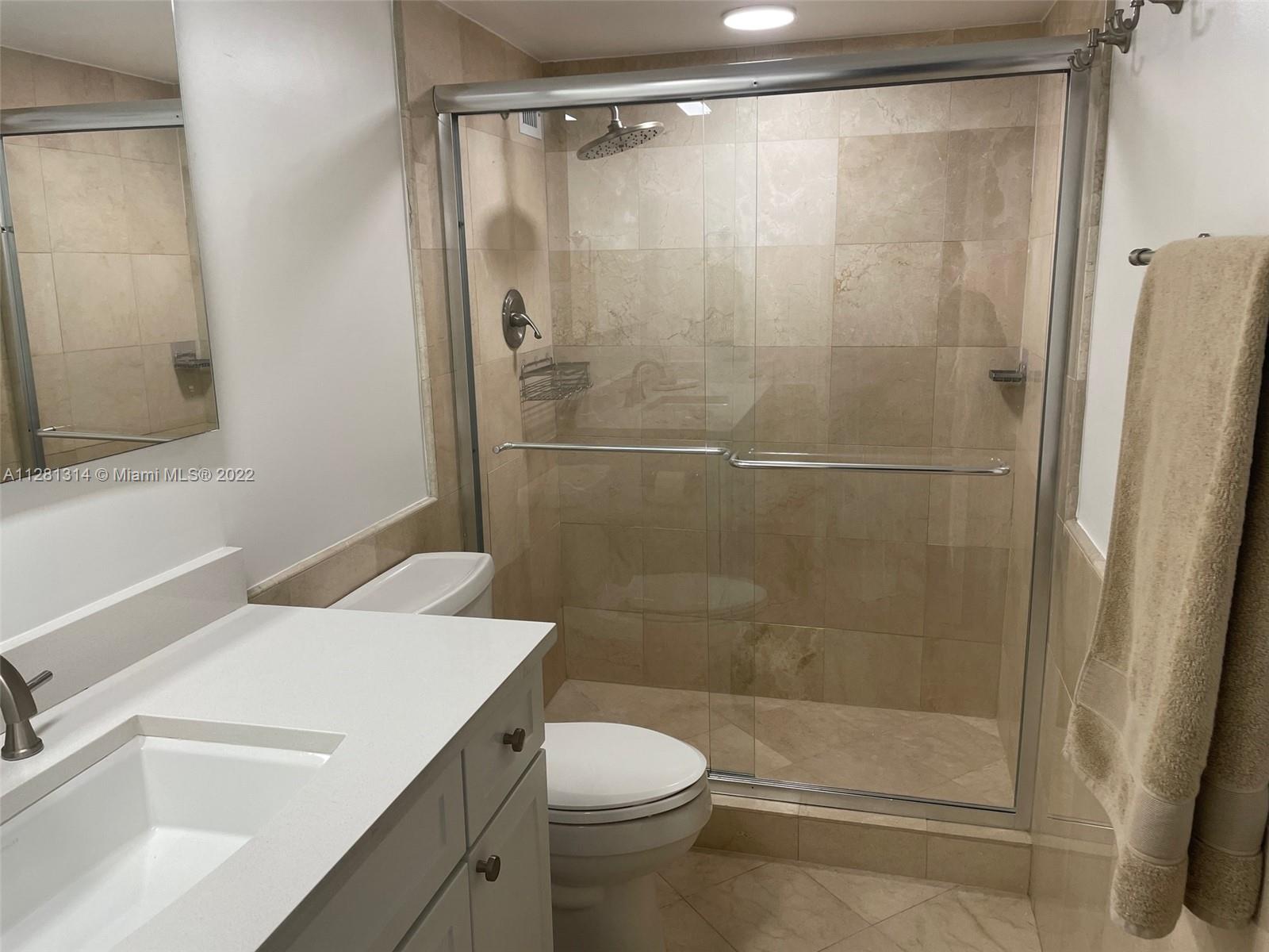 5161 Collins Avenue, Unit 404 Miami Beach, FL 33140 - Photo 15 of 59