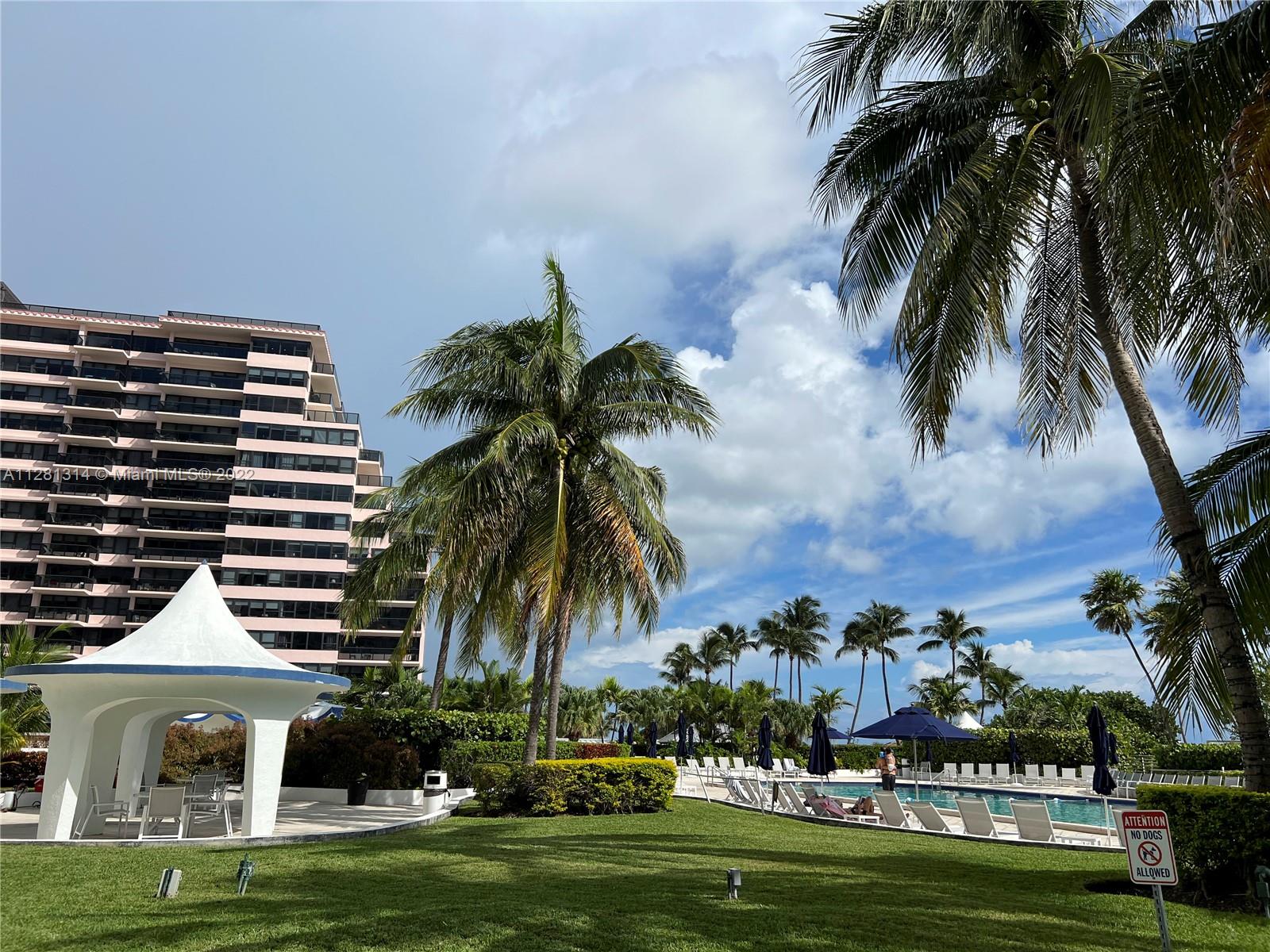 5161 Collins Avenue, Unit 404 Miami Beach, FL 33140 - Photo 25 of 59