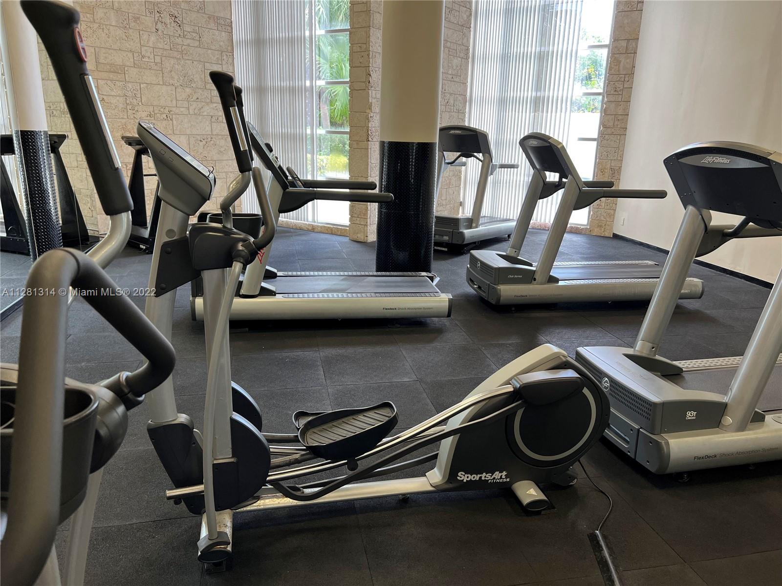 5161 Collins Avenue, Unit 404 Miami Beach, FL 33140 - Photo 46 of 59