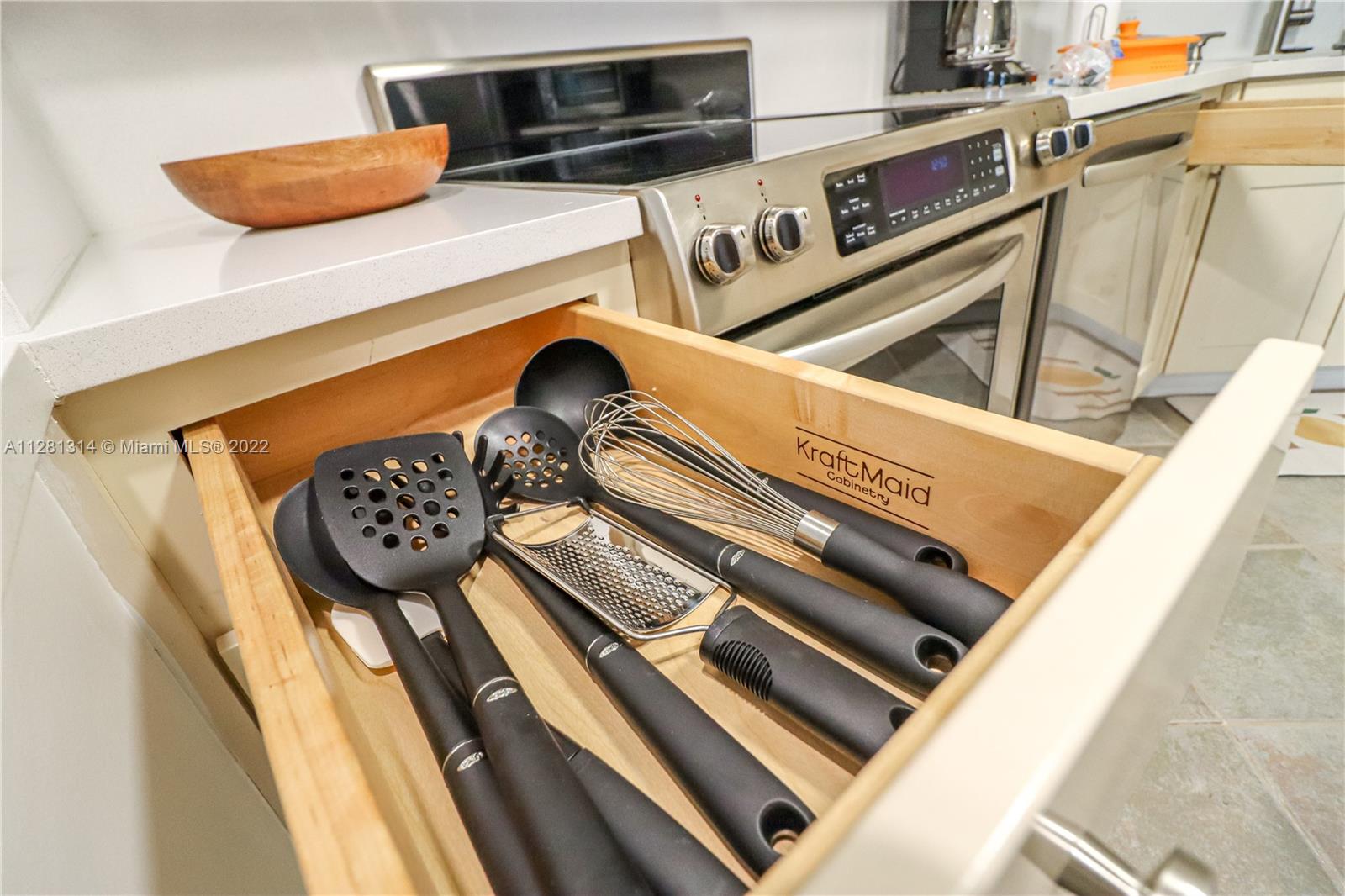 5161 Collins Avenue, Unit 404 Miami Beach, FL 33140 - Photo 49 of 59