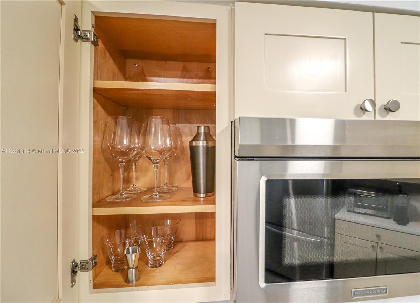 5161 Collins Avenue, Unit 404 Miami Beach, FL 33140 - Photo 55 of 59