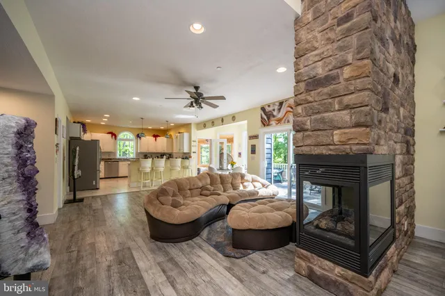 $2,399,000 | 41 Boyd Paugh Lane, Oakland, MD 21550