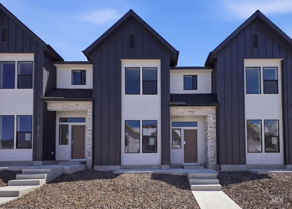 $428,990 | 6729 South Spindlebush Avenue, Boise, ID 83709