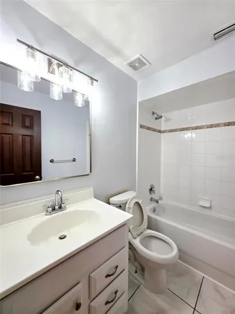 $2,500 | 812 Gullberry Lane, Altamonte Springs, FL 32714