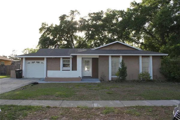 $2,500 | 812 Gullberry Lane, Altamonte Springs, FL 32714
