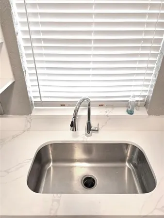 $2,500 | 812 Gullberry Lane, Altamonte Springs, FL 32714