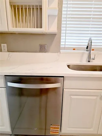 $2,500 | 812 Gullberry Lane, Altamonte Springs, FL 32714