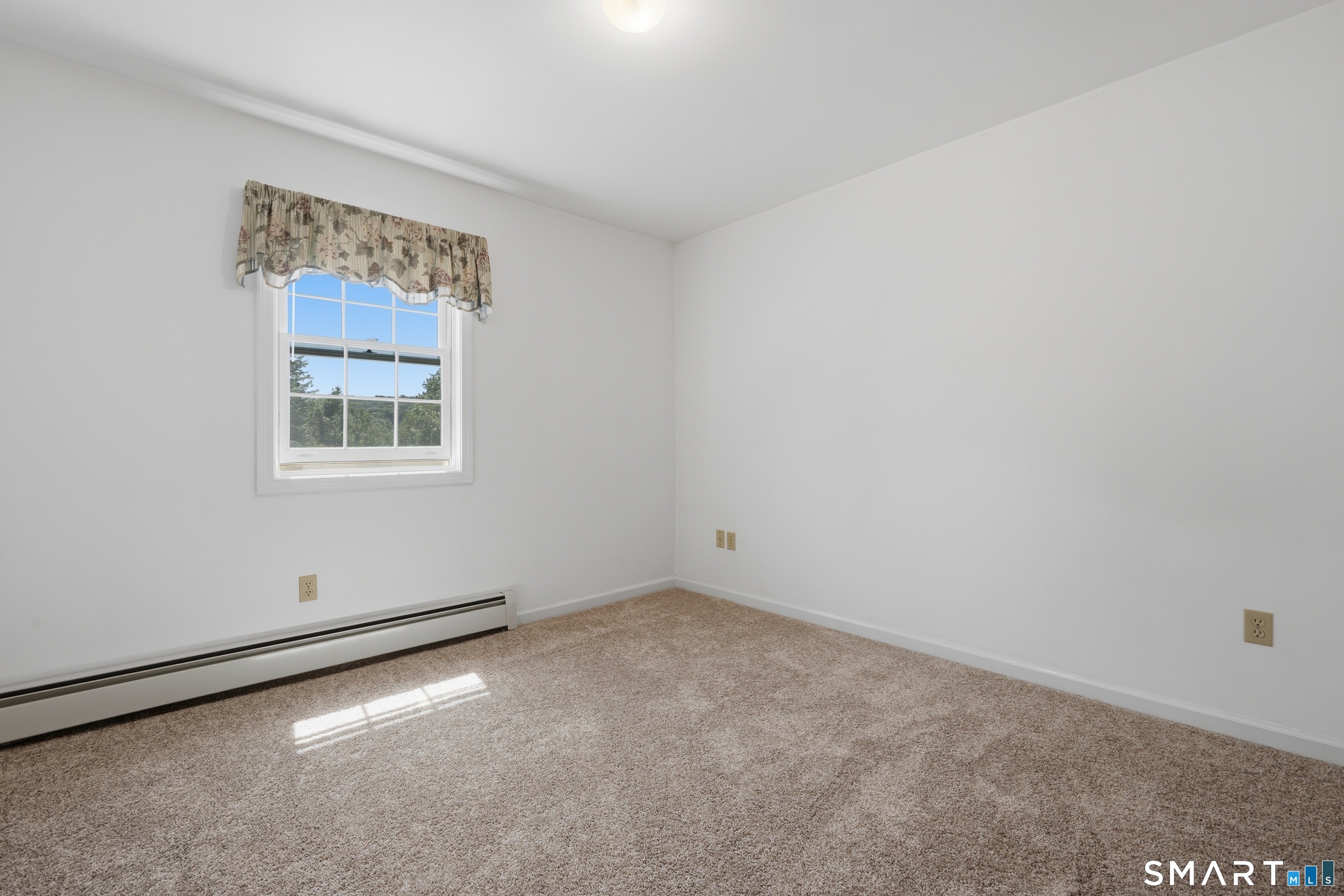 181 Haddad Road Waterbury, CT 06708 - Photo 20 of 34 Bedroom 3