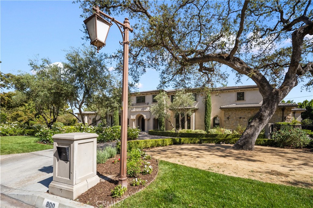 800 Hampton Road Arcadia, CA 91006 - Photo 4 of 75 Gallery Image 4