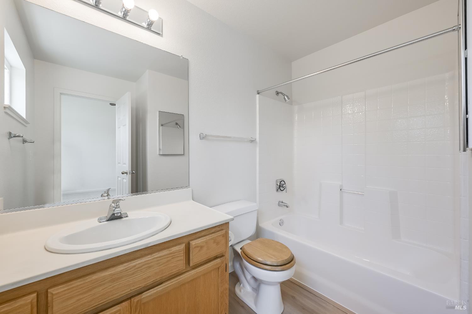 718 West Jasmine Circle Santa Rosa, CA 95407 - Photo 11 of 20