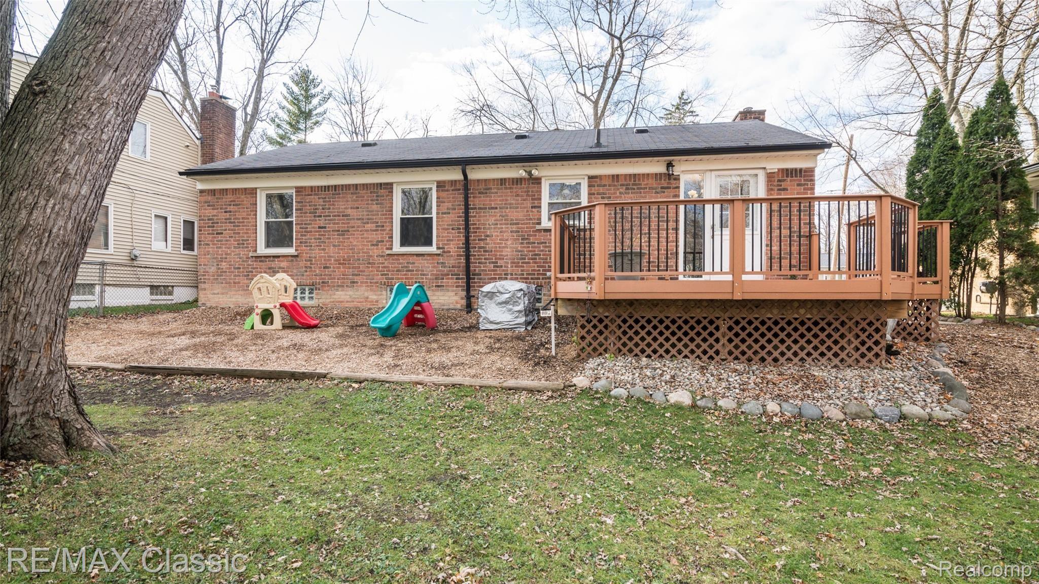 22624 Power Road Farmington, MI 48336 - Photo 20 of 43 007_7.jpg