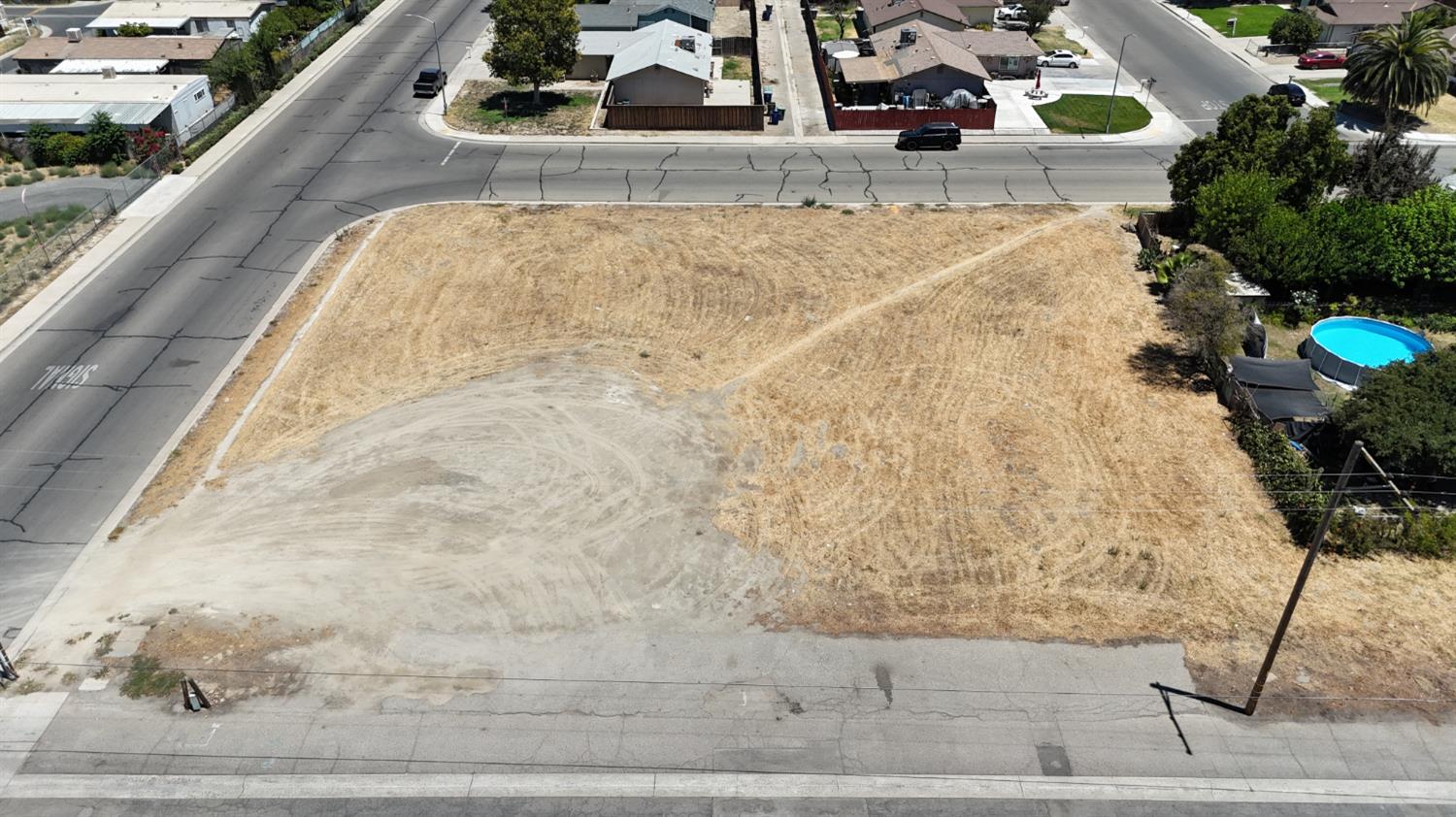 401 South 6th Street Kerman, CA 93630 - Photo 3 of 8