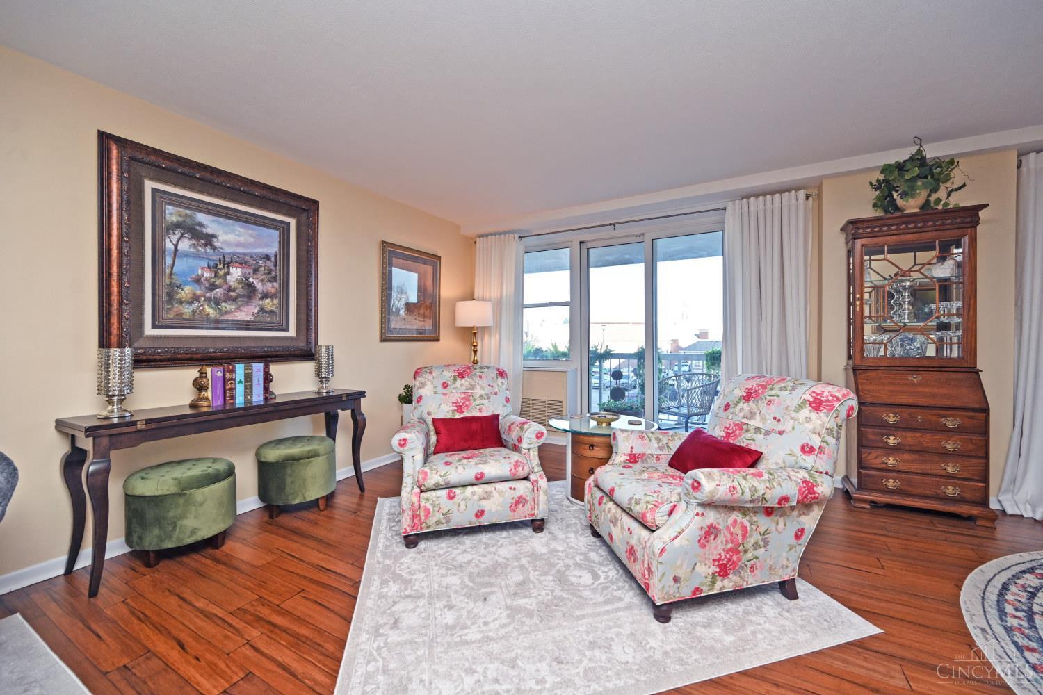 2444 Madison Road, Unit 210A Cincinnati, OH 45208 - Photo 12 of 44 Gallery Image 12
