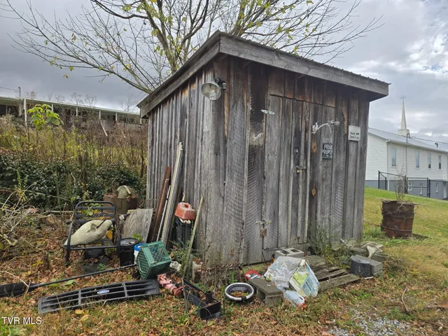 $60,000 | 998 Bristol Caverns Highway, Bristol, TN 37620