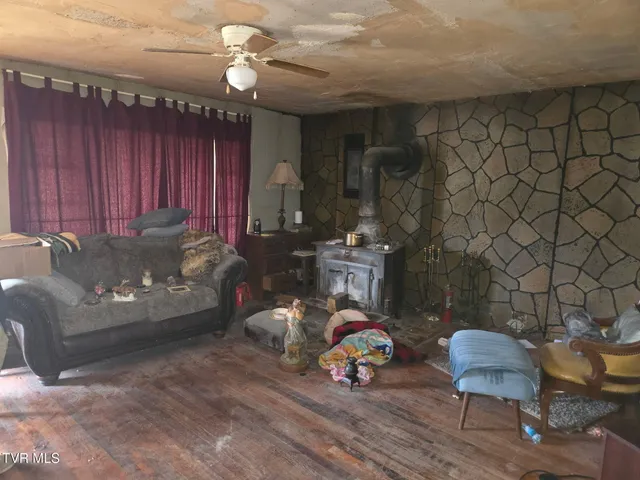 $60,000 | 998 Bristol Caverns Highway, Bristol, TN 37620