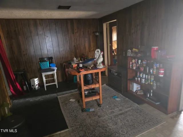 $60,000 | 998 Bristol Caverns Highway, Bristol, TN 37620