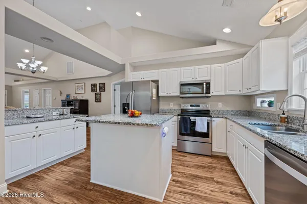 $375,000 | 412 Neuchatel Road, New Bern, NC 28562