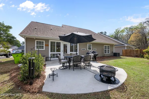 $375,000 | 412 Neuchatel Road, New Bern, NC 28562