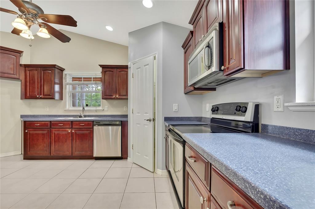 5827 Rio Drive New Port Richey, FL 34652 - Photo 16 of 21 Gallery Image 16