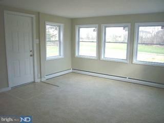 213 Locust Lane Exton, PA 19341 - Photo 4 of 6 Family Room