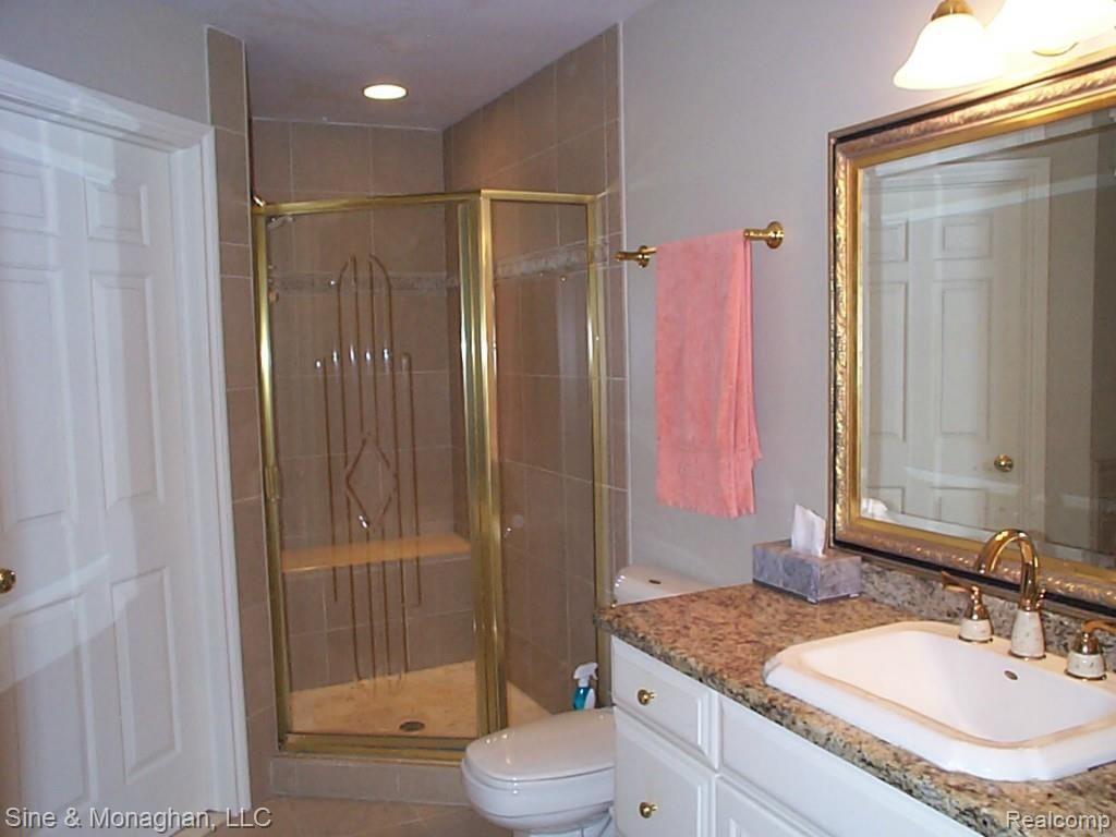1903 Pug Road St. Clair, MI 48079 - Photo 7 of 40 8 Master bath 1903 Pug Rd.