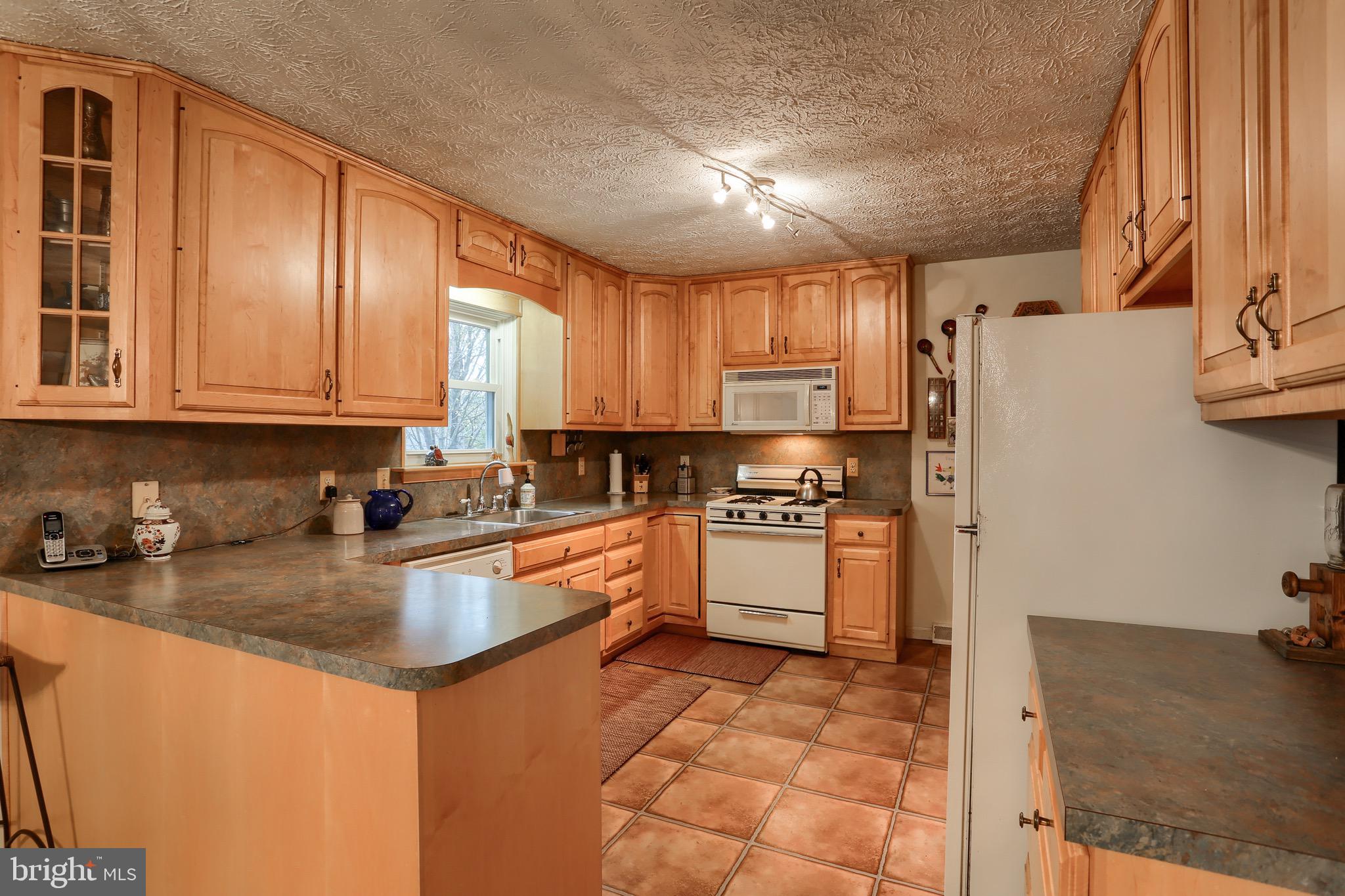 363 Meadow Grove Road Newport, PA 17074 - Photo 11 of 32 Gallery Image 11