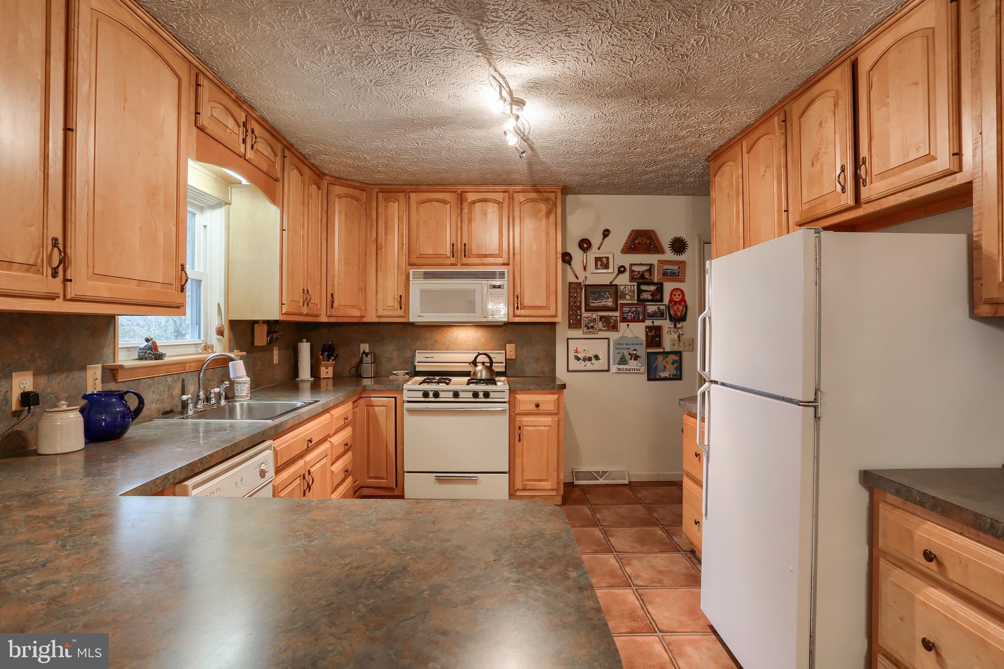 363 Meadow Grove Road Newport, PA 17074 - Photo 12 of 32 Gallery Image 12