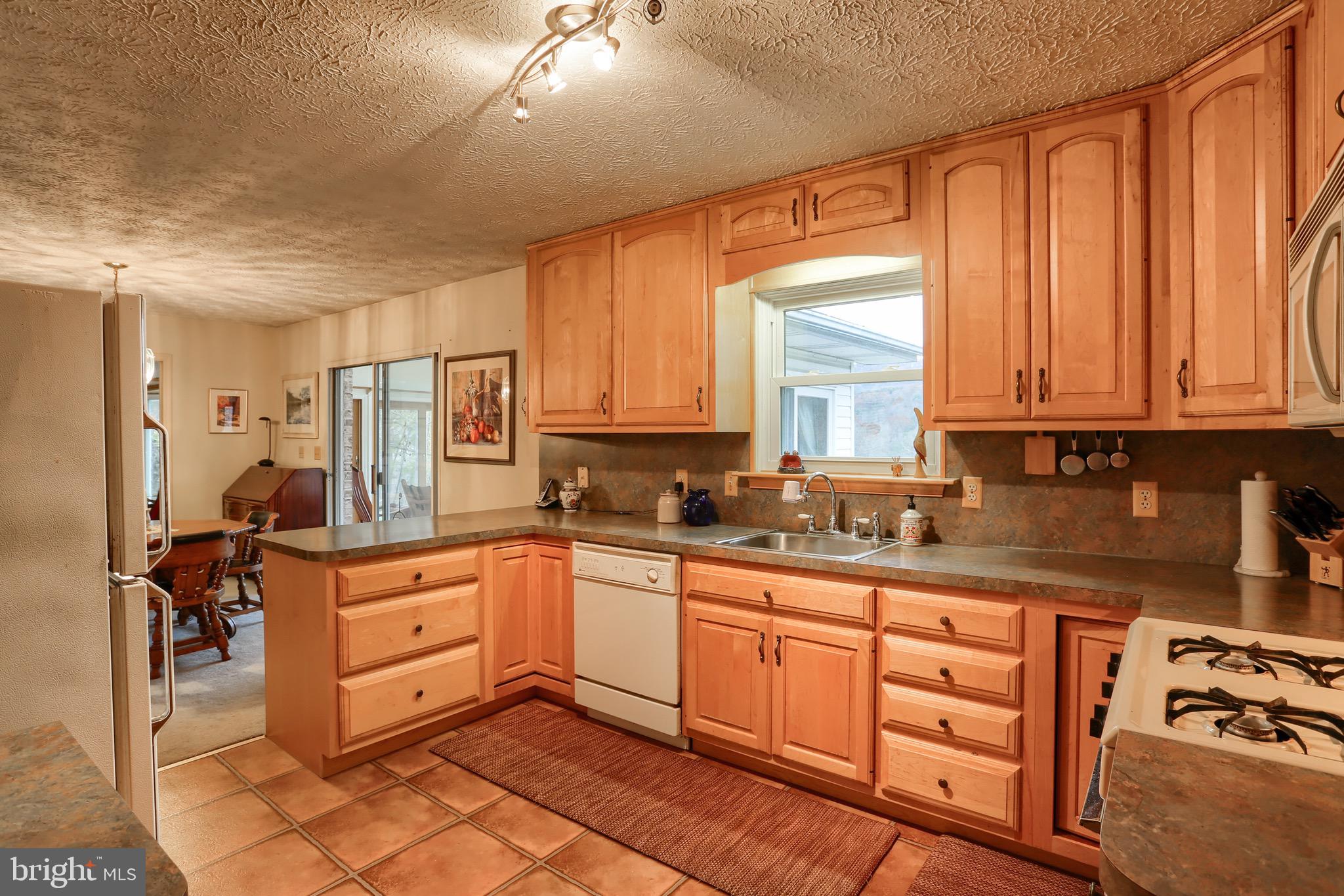 363 Meadow Grove Road Newport, PA 17074 - Photo 10 of 32 Gallery Image 10