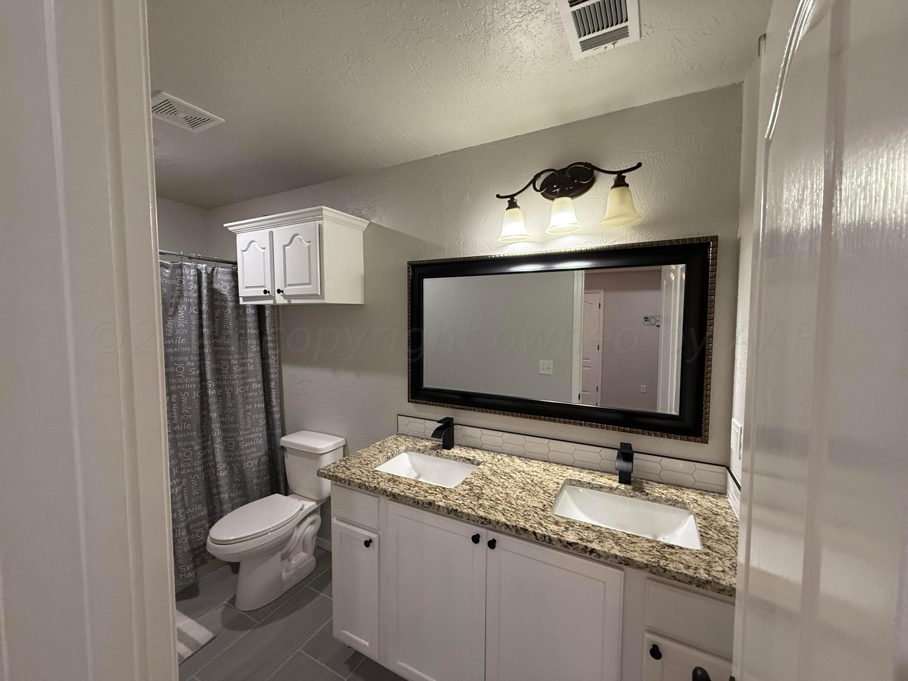 2001 Southwest 59th Avenue Amarillo, TX 79118 - Photo 12 of 22 Primary Bathroom