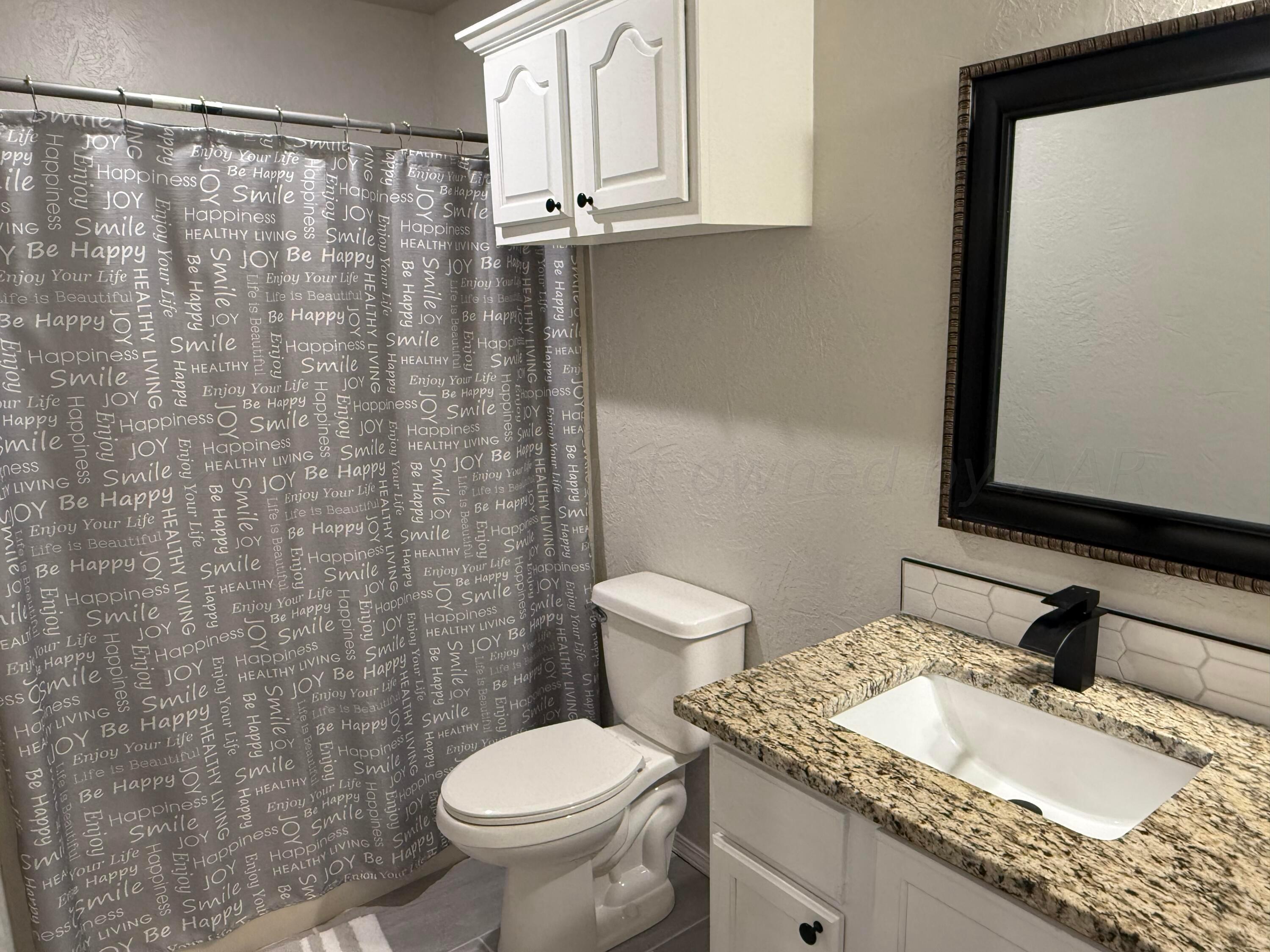 2001 Southwest 59th Avenue Amarillo, TX 79118 - Photo 14 of 22 Primary Bathroom