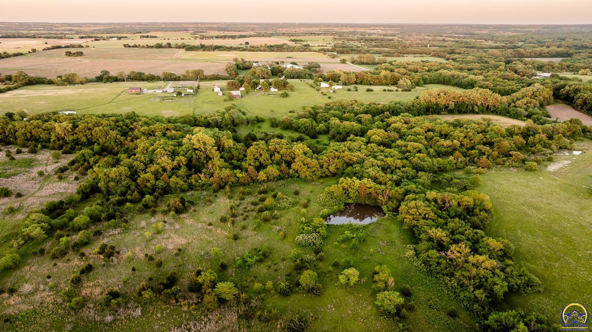 12140 Miller Road Harveyville, KS 66431 - Photo 18 of 99