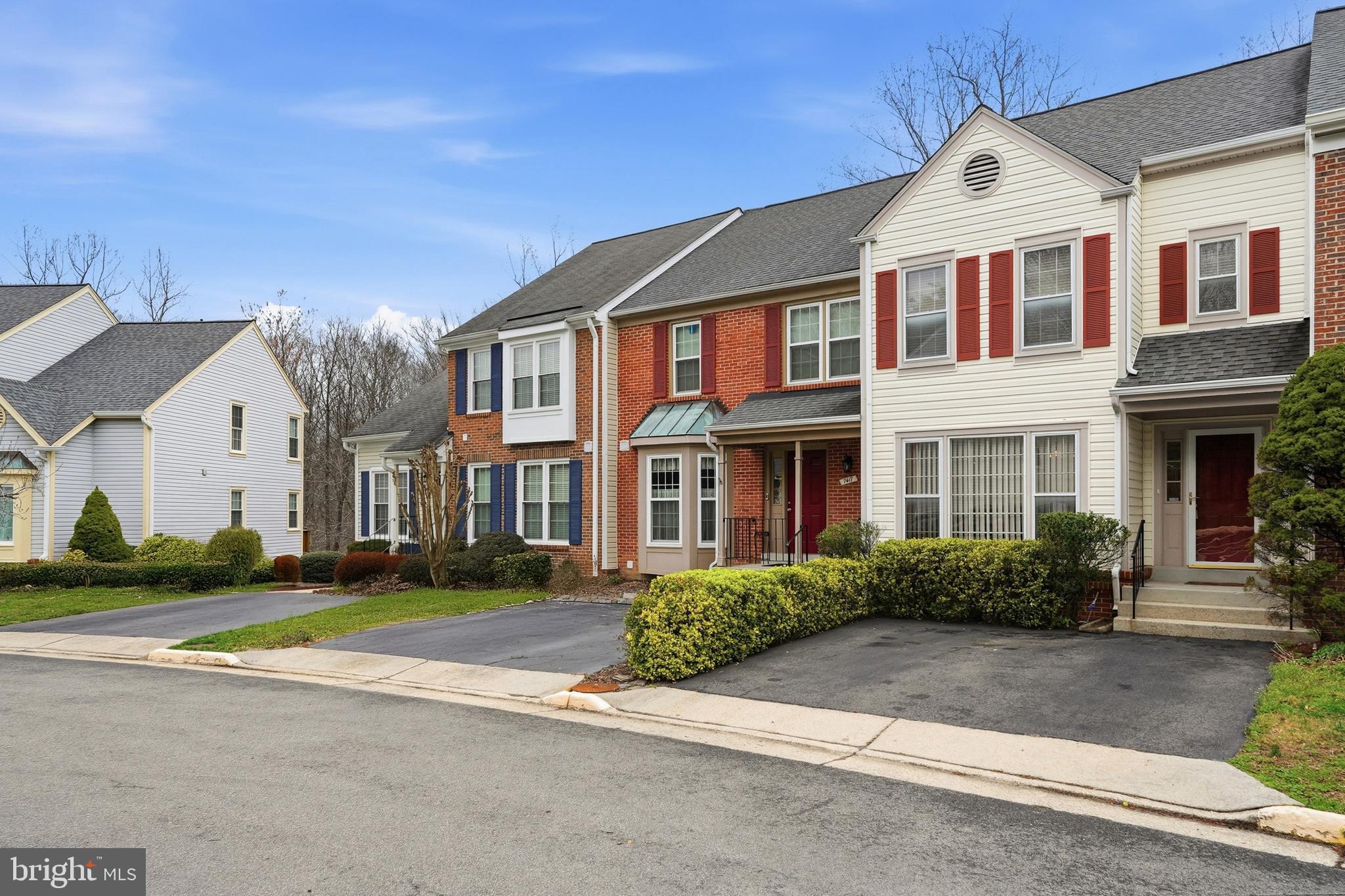 7419 Ridge Oak Court Springfield, VA 22153 - Photo 3 of 42