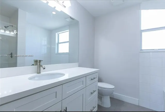 $410,000 | 555 East Dania Beach Boulevard, Unit 5, Dania Beach, FL 33004