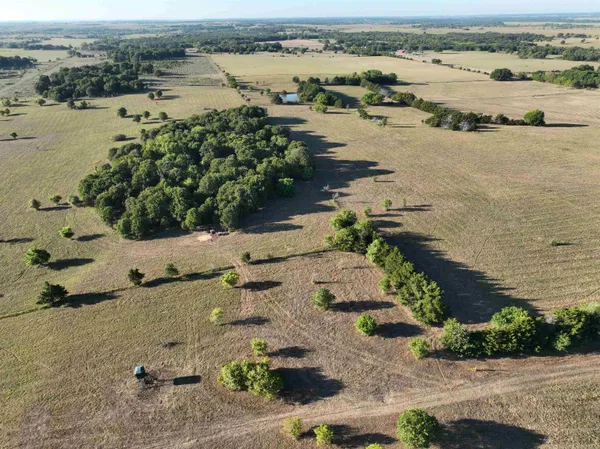$616,000 | 4879 Allen Road, Fredonia, KS 66736
