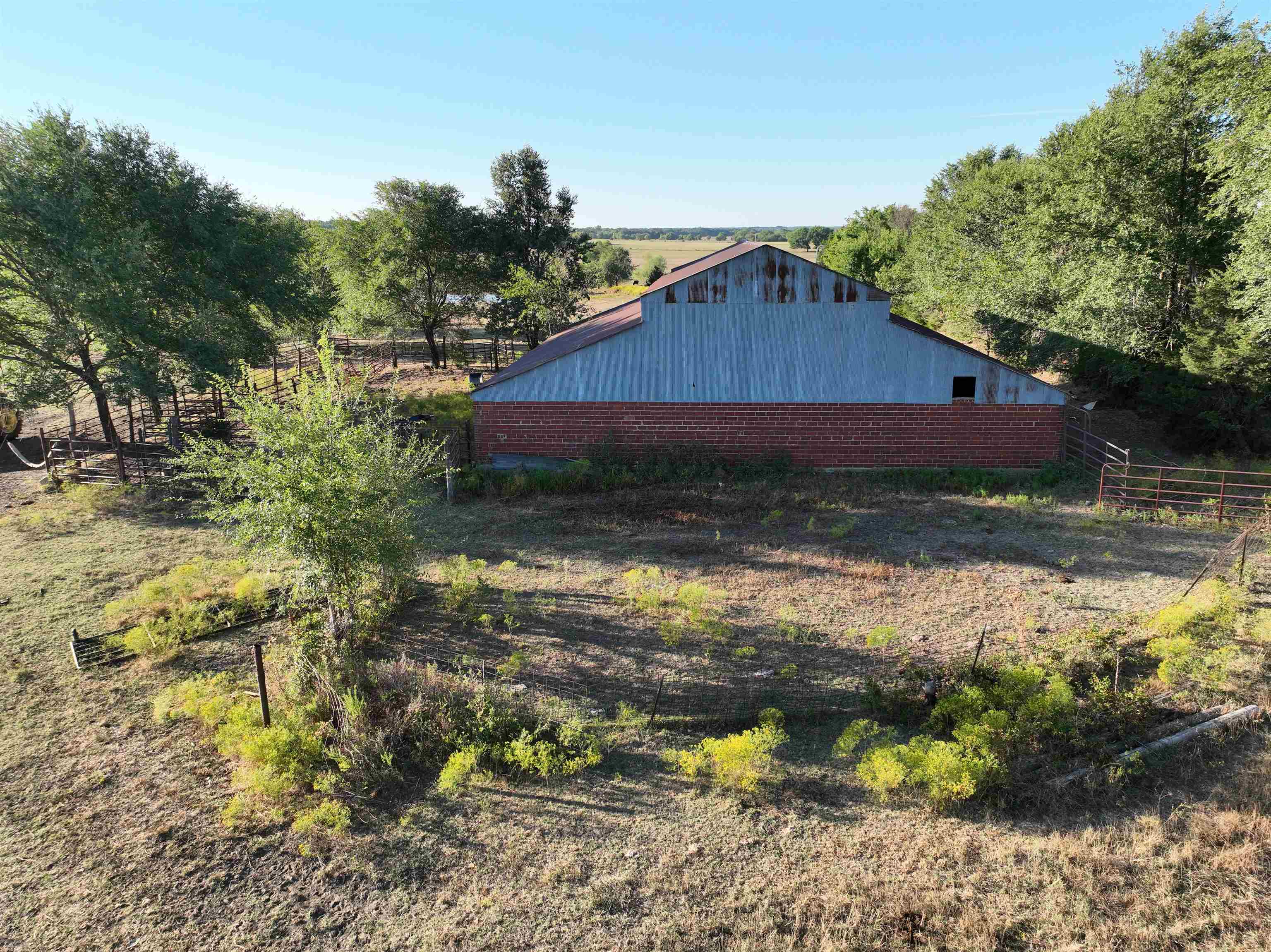 4879 Allen Road Fredonia, KS 66736 - Photo 6 of 22