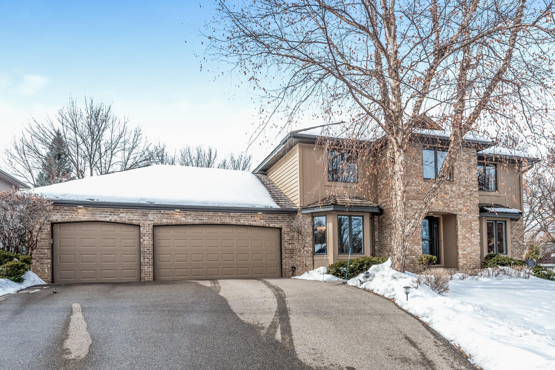 9356 Palmer Road Bloomington, MN 55437 - Photo 2 of 55