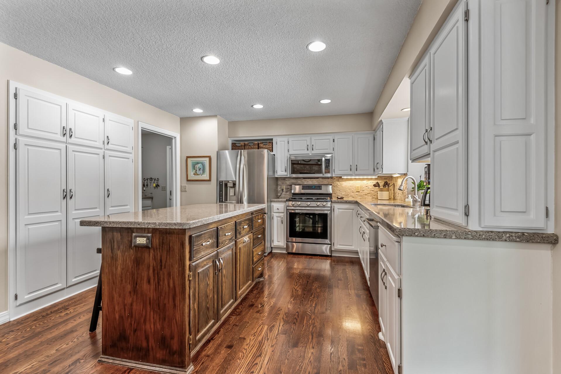 9356 Palmer Road Bloomington, MN 55437 - Photo 23 of 55