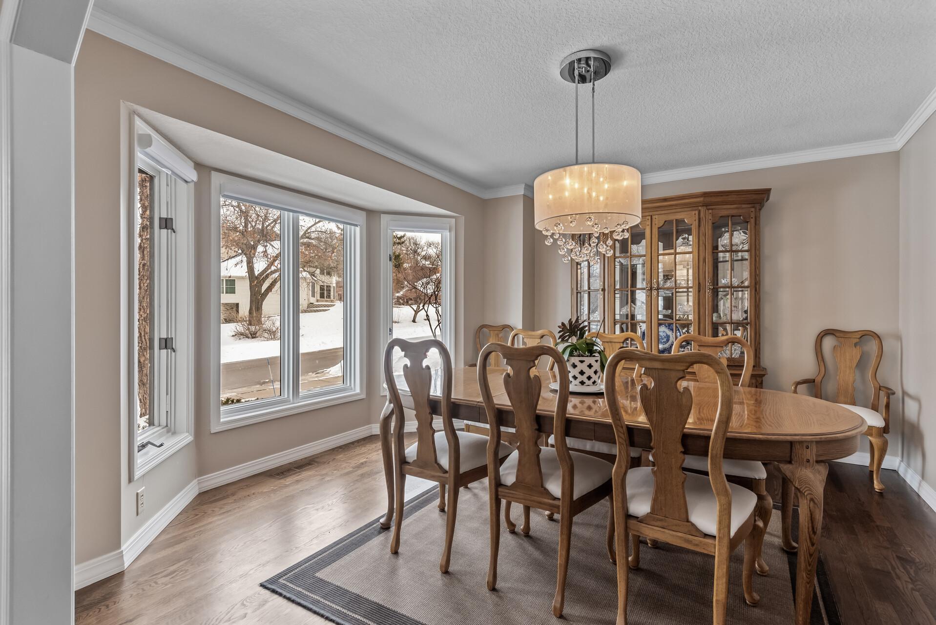 9356 Palmer Road Bloomington, MN 55437 - Photo 6 of 55