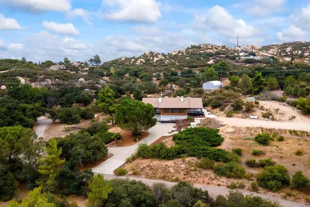 $1,025,000 | 21245 Old Oak Road, Alpine, CA 91901