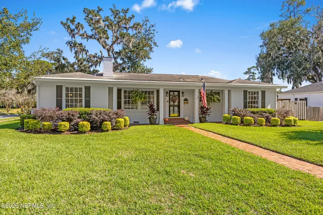 a view of outdoor space yard and patio
