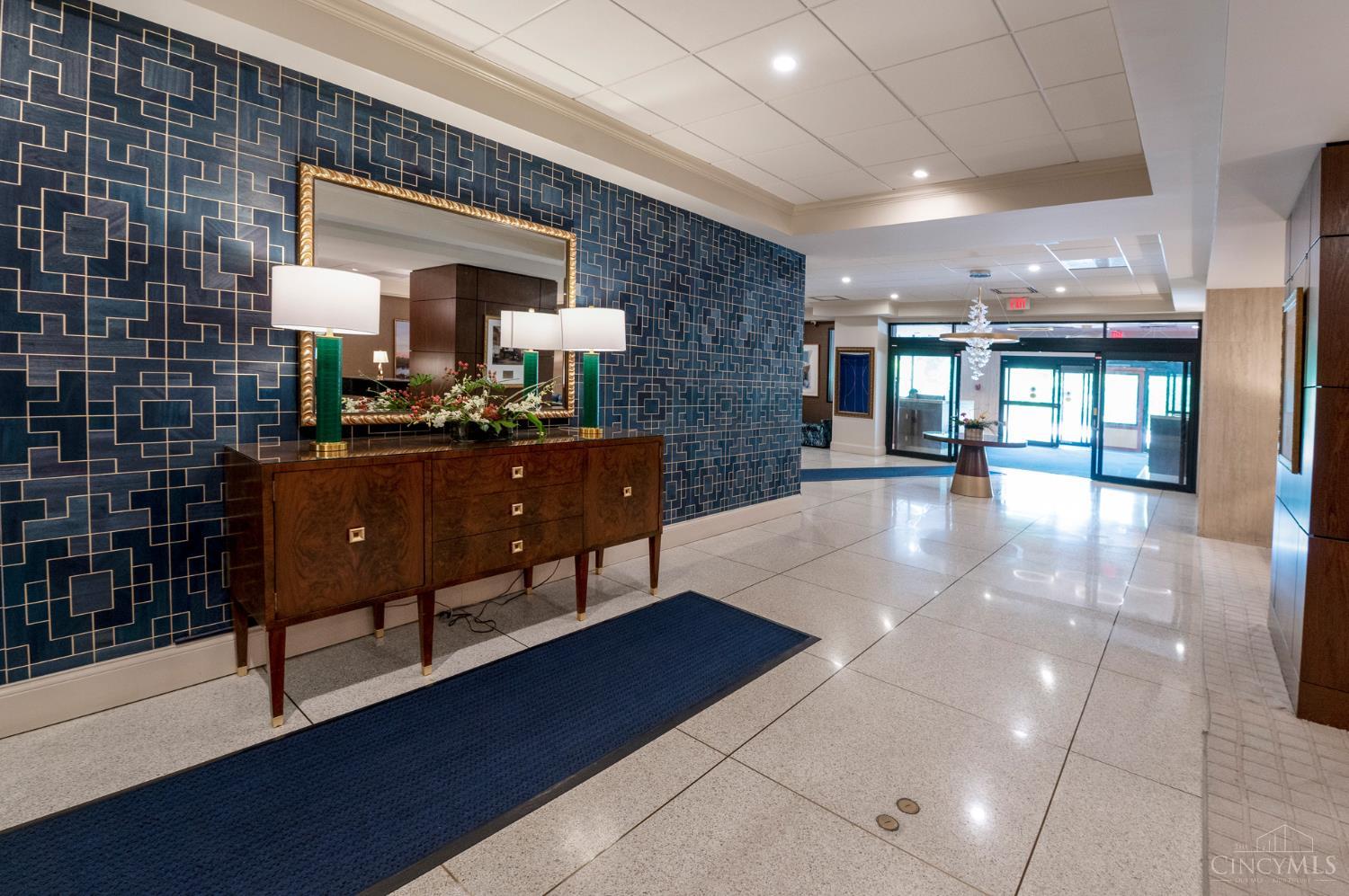 2444 Madison Road, Unit 708 Cincinnati, OH 45208 - Photo 38 of 43 Gallery Image 38