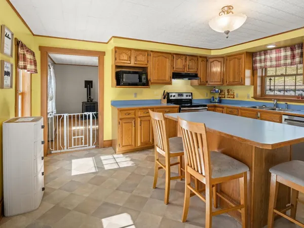 $622,000 | 2147 North Williston Road, Williston, VT 05495